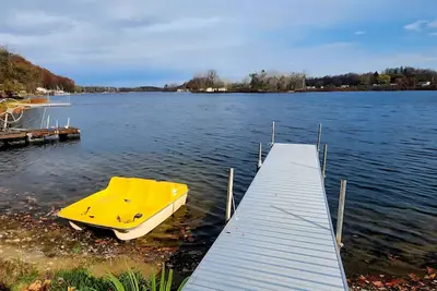 Image de Charming 2-bedroom Lake house in wonderful Dowling with Ac, WiFi, and Kayaks