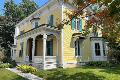 Image de Spacious 5-bedroom home in downtown Brandon
