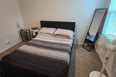 Image de Full Size Private room with Private Bathroom
