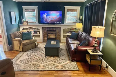 Image de Charming 3-bedroom bungalow in delightful Fort Smith with WiFi, Ac
