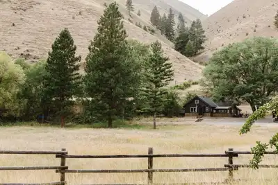 Image de Cozy renovated 3-bedroom cabin in lovely North Fork Idahome