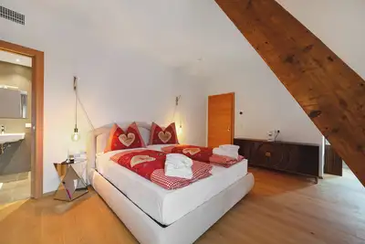 Image de Chambre 'Superior Suite 2' avec vue sur la montagne et Wi-Fi