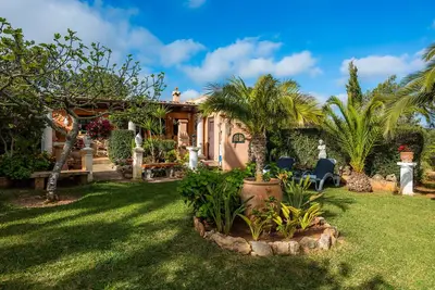 Image de Maison de campagne \"Ladimora\" avec vue sur la mer, Wi-Fi et climatisation