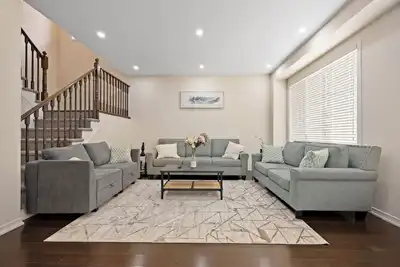Image de Awesome 4br House ~ Bbq ~ Spacious ~ Niagara Falls