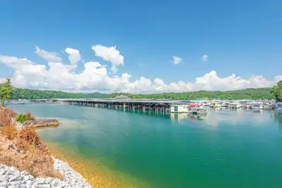 Image de Sequoyah Marina Craftsman| Near Marina
