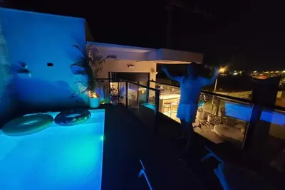 Image de Eilat, Penthouse avec piscine, 4ch, living room, terrasse, Bbq kosher pour Pâques