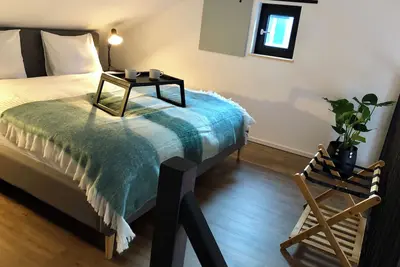 Image de Apartment in south Limburg for two people in old school with sunny garden