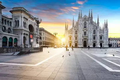Image de Elegant Penthouse with Perimeter Terrace and Panoramic Views in Milan