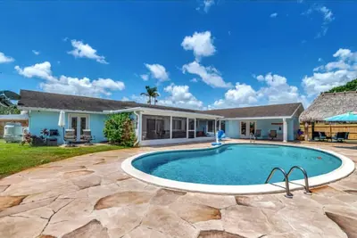 Image de Resort Pool Home Near Palm Beach