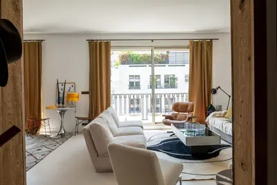 Image de Wonderful apartment with roof top with the Eiffel tower view