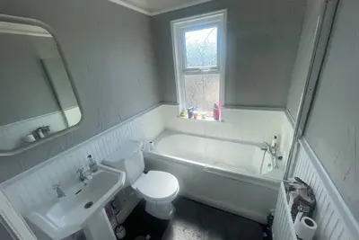 Image de 4-Bedroom | Sleeps 8 | at Fareham Rd