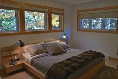 Image de Le Plein Nord (Citq264666)\nMagnifique chalet accueillant jusqu'Ă 12 voyageurs.