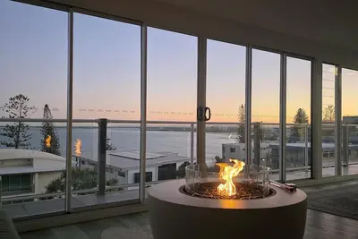 Image de Dream Home, Ocean Views, 300m to Kings Beach