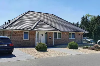 Image de Cozy luxury vacation home Eifelblick Schneifel with garden sauna and dream view