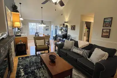 Image de Bourbon Boating Lake House, 3bed, 3 bath cottage on Taylorsville Lake-Cottage 41