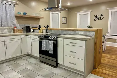 Image de Cozy 2-bedroom 1. 5 bath Townhome Near I81. Snowmobile & Angler Dream!