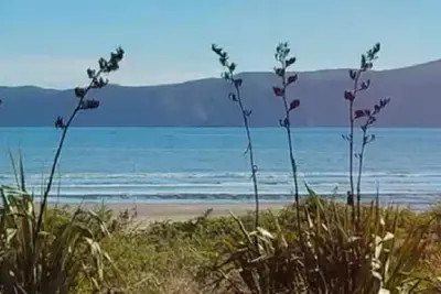 Paraparaumu Beach Hideaway