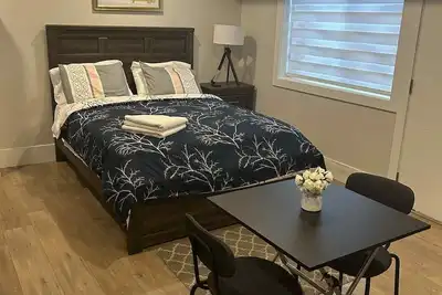 Image de Spacious One Bedroom Suite Right in Downtown Maple Ridge!
