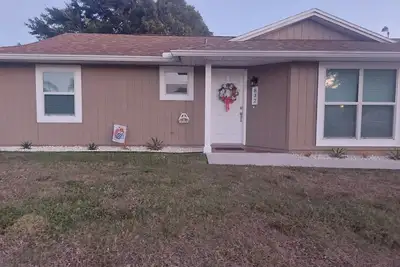 Image de Charming 2-bedroom house in Port St Lucie with WiFi, Ac