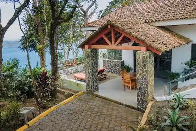 Image de This Villa is perfect for those seeking an unforgettable vacation experience.