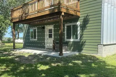 Image de 4-bedroom cabin on Missouri Rive with WiFi, Ac