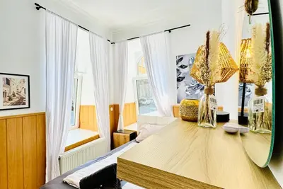 Image de 10br Apt for Groups 8Min to Rathausplatz