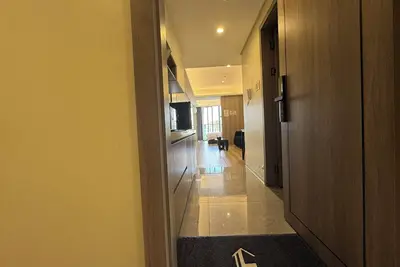 Image de L. Condotel – Stylish Stay Near Moa, Okada & Airport | Balcony + Fridge