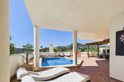 Image de Three-Bedroom El Coto Penthouse with Private Pool
