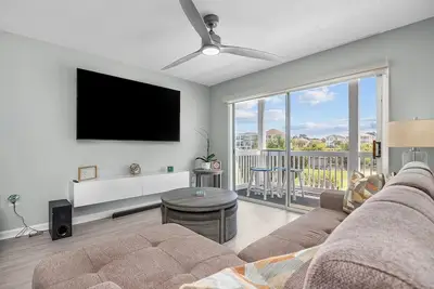 Image de Water Way Oasis 3 Bedroom 2 Bath on The beach