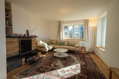 Image de Le chalet qui vient juste d'être rénové en 2024, se situe à 200m de la piste de ski reliant le domai