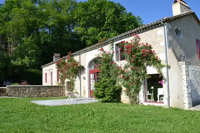 Image de Vue Imprenable Sur Les Coteaux De Bergerac!