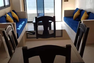 Image de Amouage 5min de la plage Appartement moderne bord de mer, idéal pour les couples