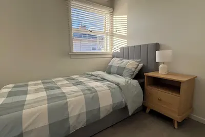 Image de 3br Home w Ample Parking 10 Min to Auckland Cbd