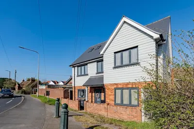 Image de Pass the Keys | Hawkwell Retreat 5 Bedroom home | Hockley