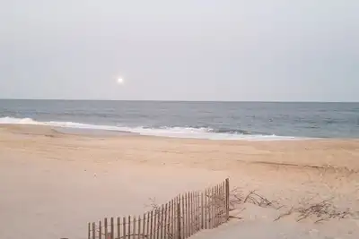 Image de Idyllic Cozy Cottage in Davis Park, Fire Island - Weekly Rentals Now Available!