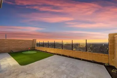 Image de 4-bedroom house in charming Irvine with WiFi, Ac. Book your stay now