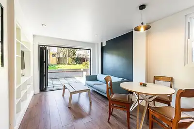 Image de Comfortable 2-Bed Flat with Garden in Streatham