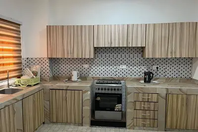 Image de Charming 2-bedroom lodge with WiFi, Ac in pleasant Kasoa