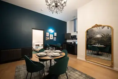 Image de Le Baroque ~ Centre-ville ~ Appartement de Charme