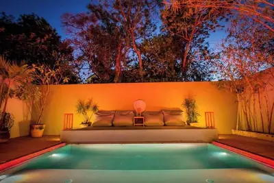 Elegant, Spacious Gated 3-bedroom Villa with Pool in LaVeleta Tulum, WiFi, Ac