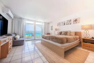 Image de 7th Floor Studio On Beach w/Parking @ Esj Towers