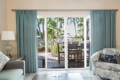 Image de Crystal Waters - 2/2. 5 Villa