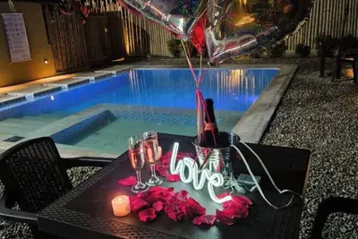 Image de Bioluxury Private villa with swimming pool for couples, cinema in the pool house