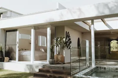 Image de Boutique Beachfront 4 Bedroom Home with Magnesium Pool