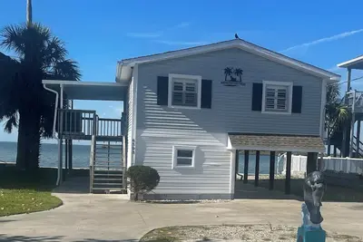 Image de Manatee Cottage:  Gulf Front 2-bedroom house