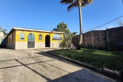 Charming house with WiFi in delightful Sonsonate
