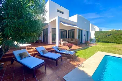 Image de Villa à louer - À quelques pas de la plage et de Puerto Banús