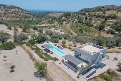 Image de Amazing property of 2 villas on a land sea view