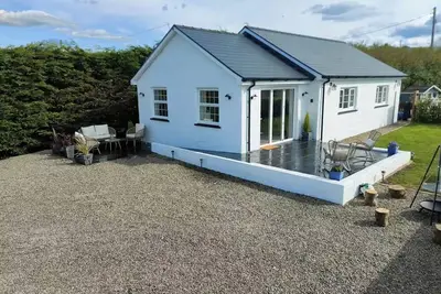 Image de 2-Bed Coastal Cottage - Sleeps 4 - Pet Friendly
