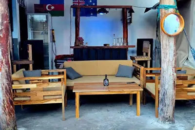 Old style 8 rooms lodge with Big common areas in the famous fishing Village Sjds